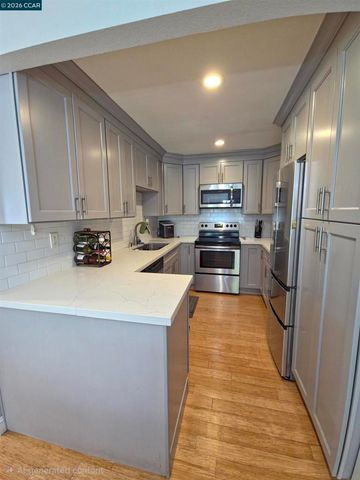 1739 Dalessi Dr, Pinole, CA 94564