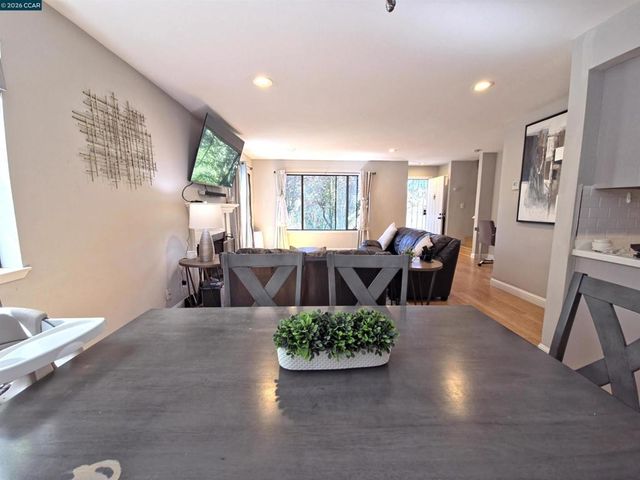 1739 Dalessi Dr, Pinole, CA 94564