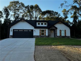 135 Westood Circle, Anderson, SC 29626