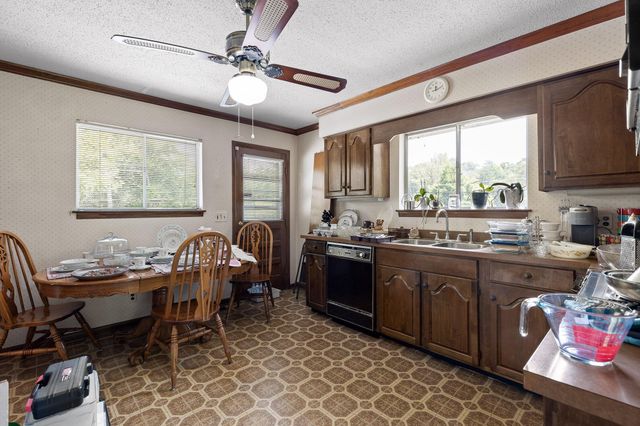 1215 John Ross Road, Chattanooga, TN 37412