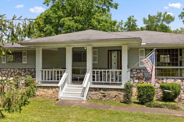 1215 John Ross Road, Chattanooga, TN 37412