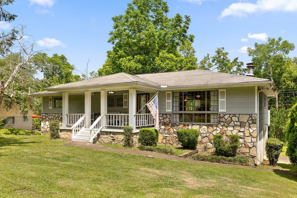 1215 John Ross Road, Chattanooga, TN 37412