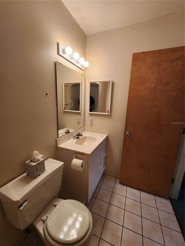 975 S TUTTLE AVENUE, Sarasota, FL 34237