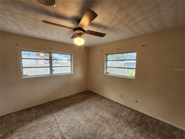 975 S TUTTLE AVENUE, Sarasota, FL 34237