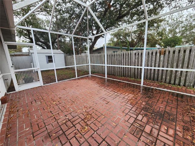 975 S TUTTLE AVENUE, Sarasota, FL 34237