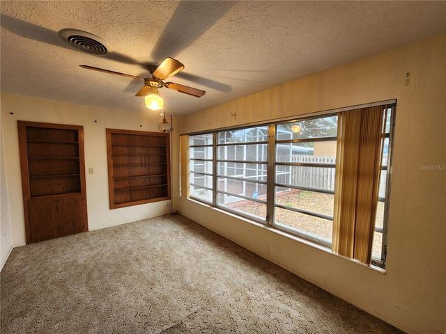 975 S TUTTLE AVENUE, Sarasota, FL 34237