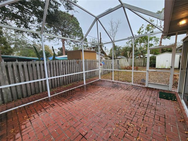 975 S TUTTLE AVENUE, Sarasota, FL 34237