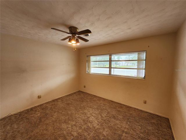 975 S TUTTLE AVENUE, Sarasota, FL 34237