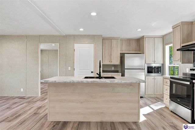 4451 Berrytown Road, Rineyville, KY 40162