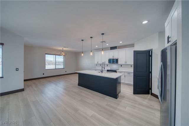 3781 South Oakleaf Avenue, Pahrump, NV 89048