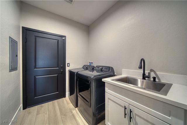 3781 South Oakleaf Avenue, Pahrump, NV 89048