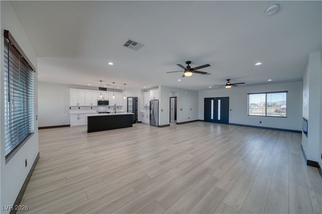 3781 South Oakleaf Avenue, Pahrump, NV 89048