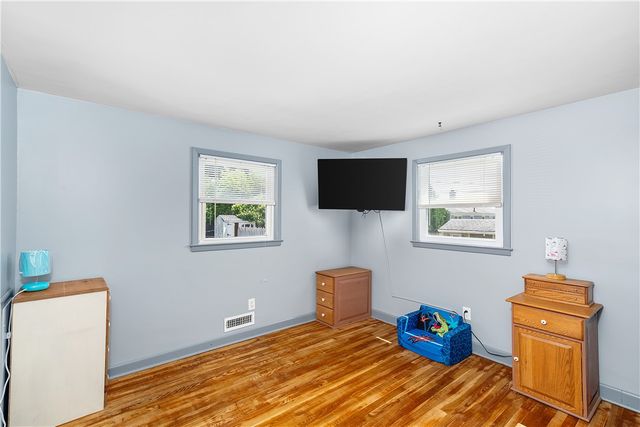 27 Vineyard Street, Pawtucket, RI 02860