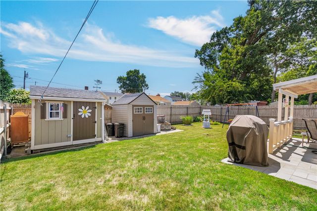 27 Vineyard Street, Pawtucket, RI 02860