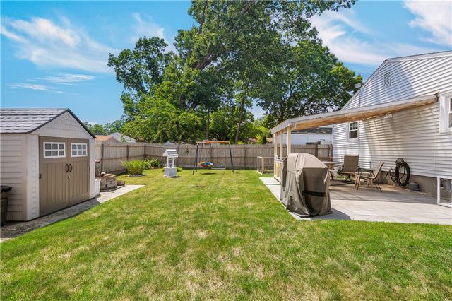 27 Vineyard Street, Pawtucket, RI 02860