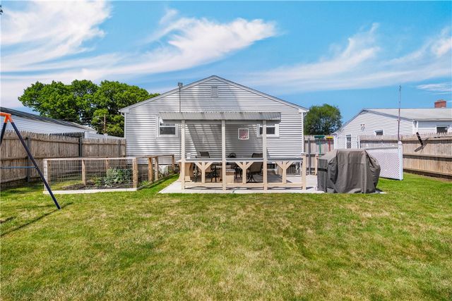 27 Vineyard Street, Pawtucket, RI 02860