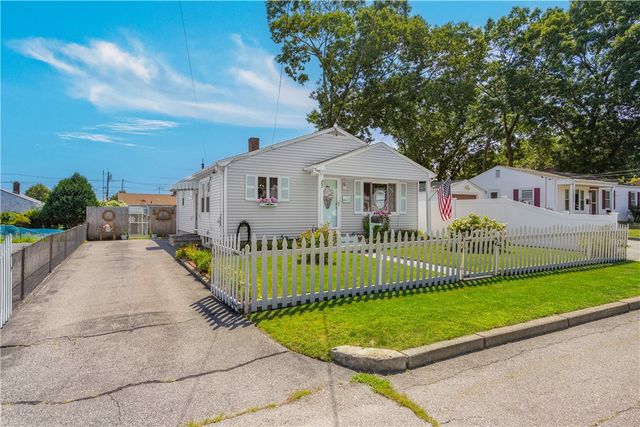 27 Vineyard Street, Pawtucket, RI 02860