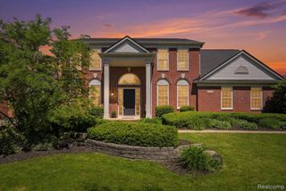 48606 Greenwich Circle, Canton, MI 48188