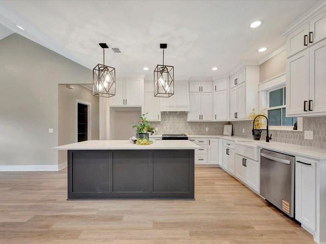 537 Cc Road, Diboll, TX 75941