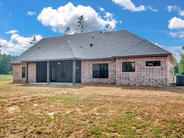 537 Cc Road, Diboll, TX 75941