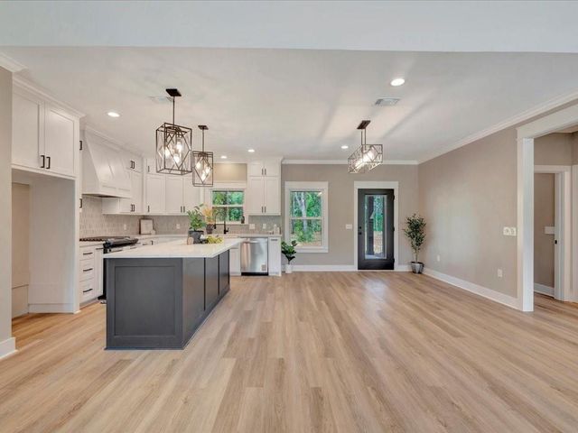 537 Cc Road, Diboll, TX 75941