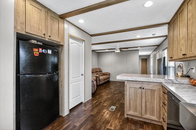 936 Dripping Springs Road, Crab Orchard, KY 40419