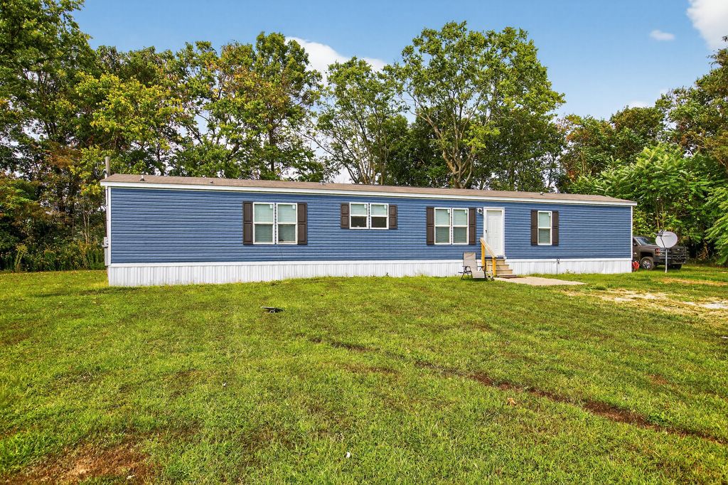 936 Dripping Springs Road, Crab Orchard, KY 40419