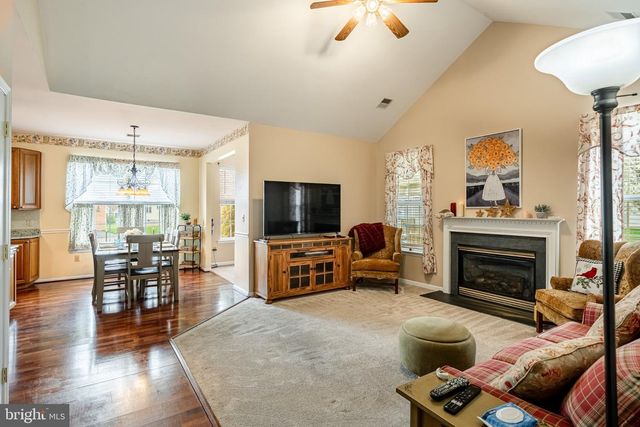 1401 CAMEO CT, Quakertown, PA 18951