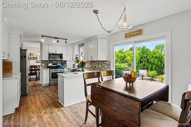 1411 Baywood Circle, Brighton, MI 48116