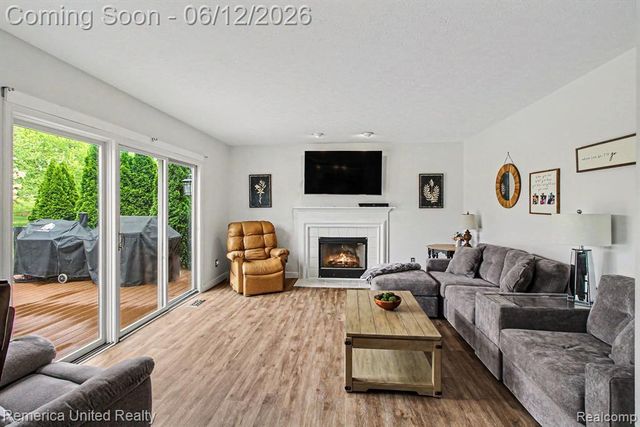 1411 Baywood Circle, Brighton, MI 48116