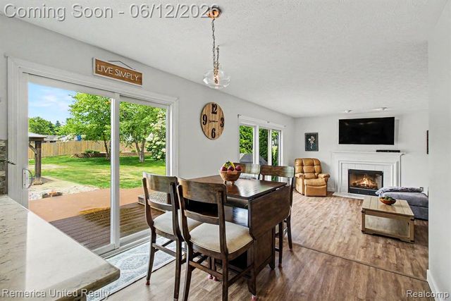 1411 Baywood Circle, Brighton, MI 48116