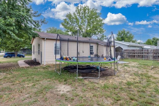 4558 S Fern Ave, Wichita, KS 67217