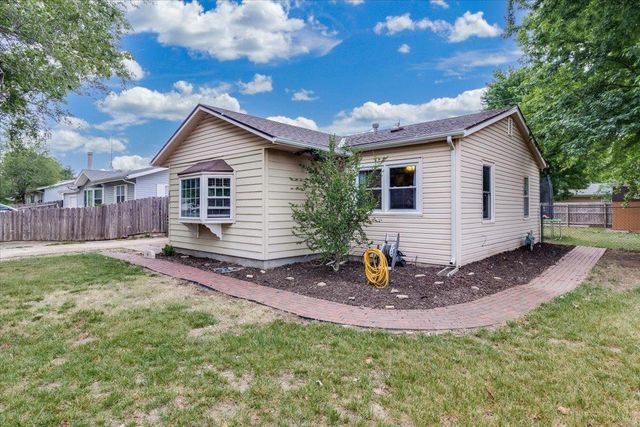 4558 S Fern Ave, Wichita, KS 67217