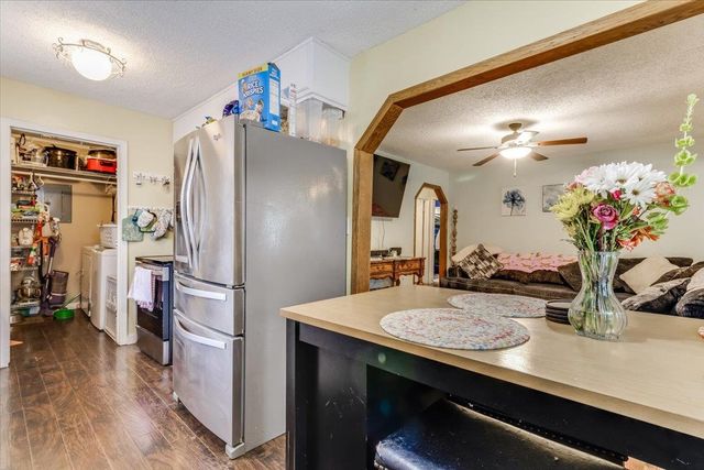 4558 S Fern Ave, Wichita, KS 67217