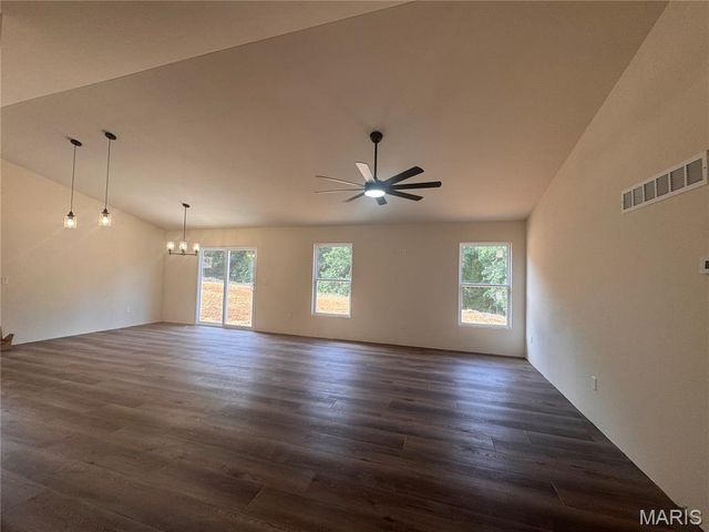 713 Blake Drive, Hillsboro, MO 63050