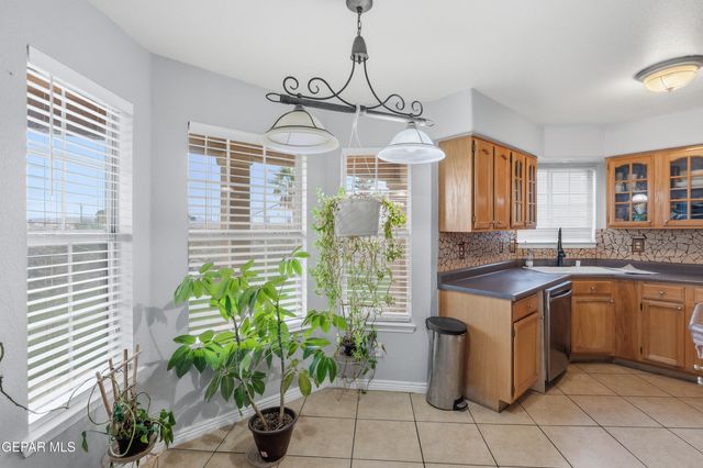 1369 LUZ CARPIO Way, El Paso, TX 79936