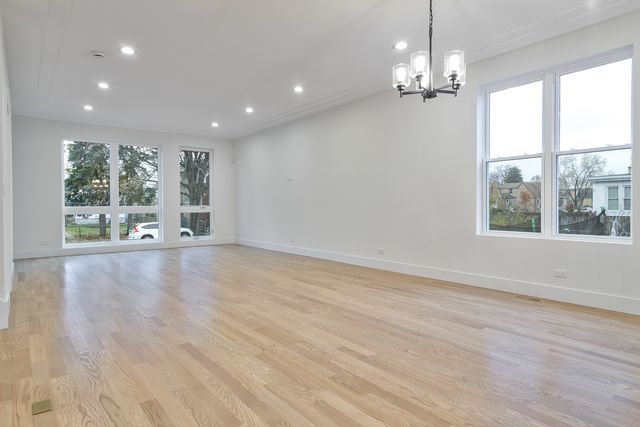 3015 N Normandy Avenue, Chicago, IL 60634