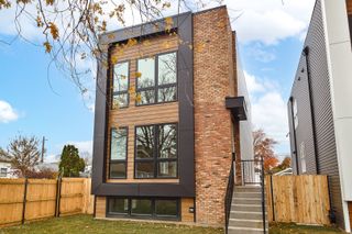 3015 N Normandy Avenue, Chicago, IL 60634