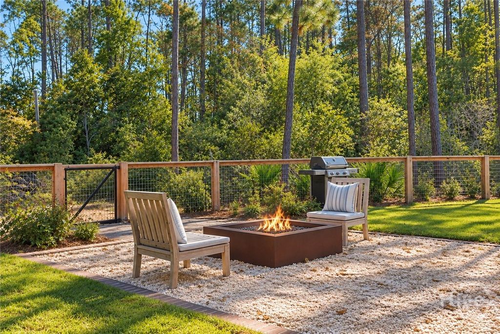 Image 28 of property listing at 1613 Blue Jay Road, Rincon, GA 31326