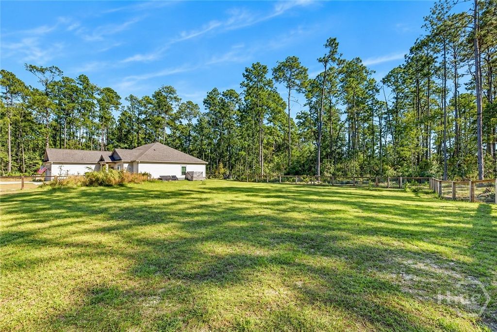 Image 29 of property listing at 1613 Blue Jay Road, Rincon, GA 31326