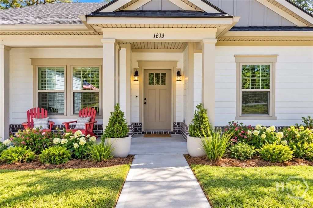 Image 31 of property listing at 1613 Blue Jay Road, Rincon, GA 31326