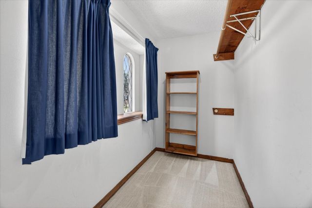 137 Arrowwood Street, Lake Jackson, TX 77566