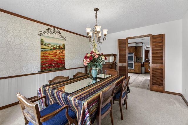 137 Arrowwood Street, Lake Jackson, TX 77566