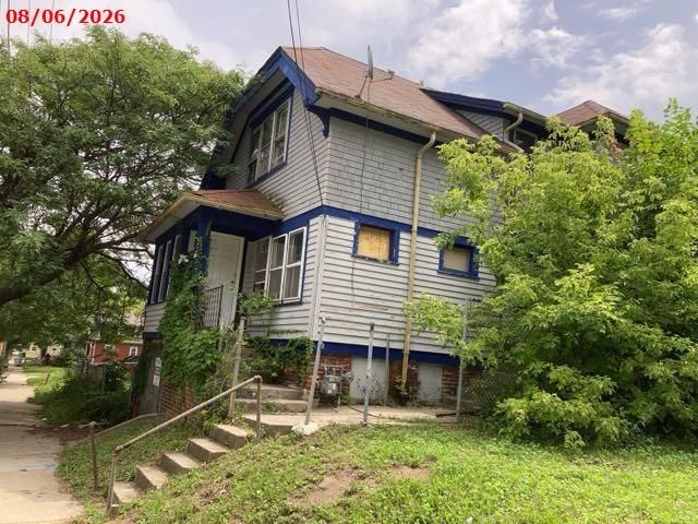 209 E Chambers STREET, Milwaukee, WI 53212