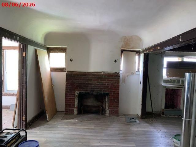 209 E Chambers STREET, Milwaukee, WI 53212
