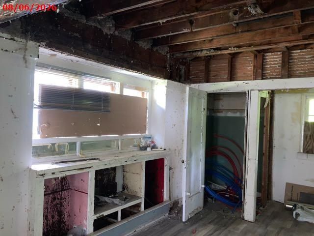 209 E Chambers STREET, Milwaukee, WI 53212