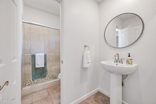 2687 E ARROWHEAD Trail, Gilbert, AZ 85297