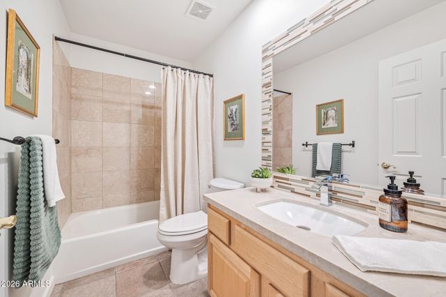 2687 E ARROWHEAD Trail, Gilbert, AZ 85297