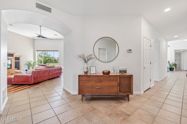 2687 E ARROWHEAD Trail, Gilbert, AZ 85297