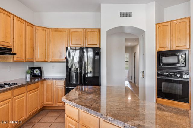 2687 E ARROWHEAD Trail, Gilbert, AZ 85297